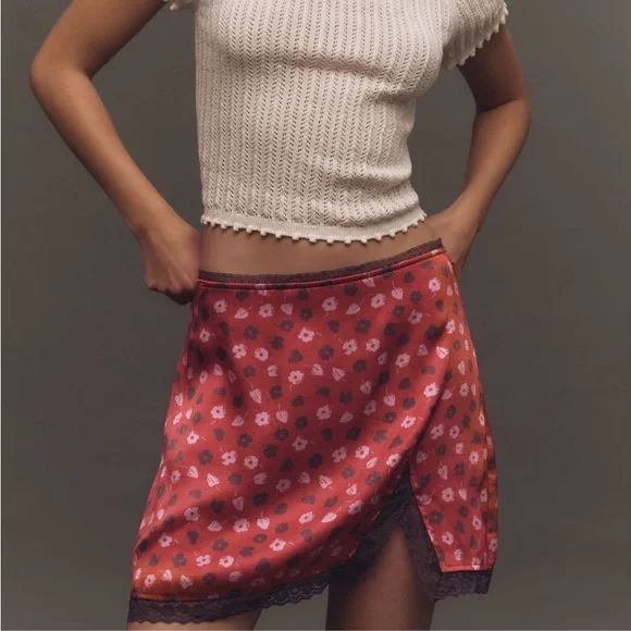 Anthropologie Maeve Lace Trim Mini Slip Skirt Red Floral 90’s Vibe Size Medium - Picture 4 of 11